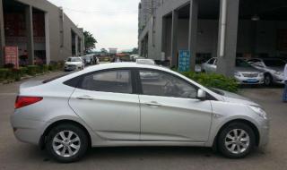 现代瑞纳三厢 现代瑞纳三厢